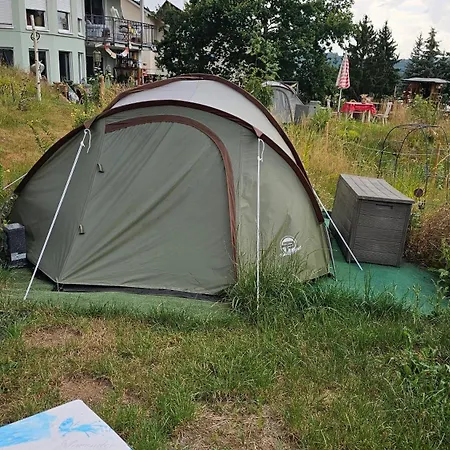 Naturcamping Igluzelt Mit Hund Im Privatgarten 营地 *
